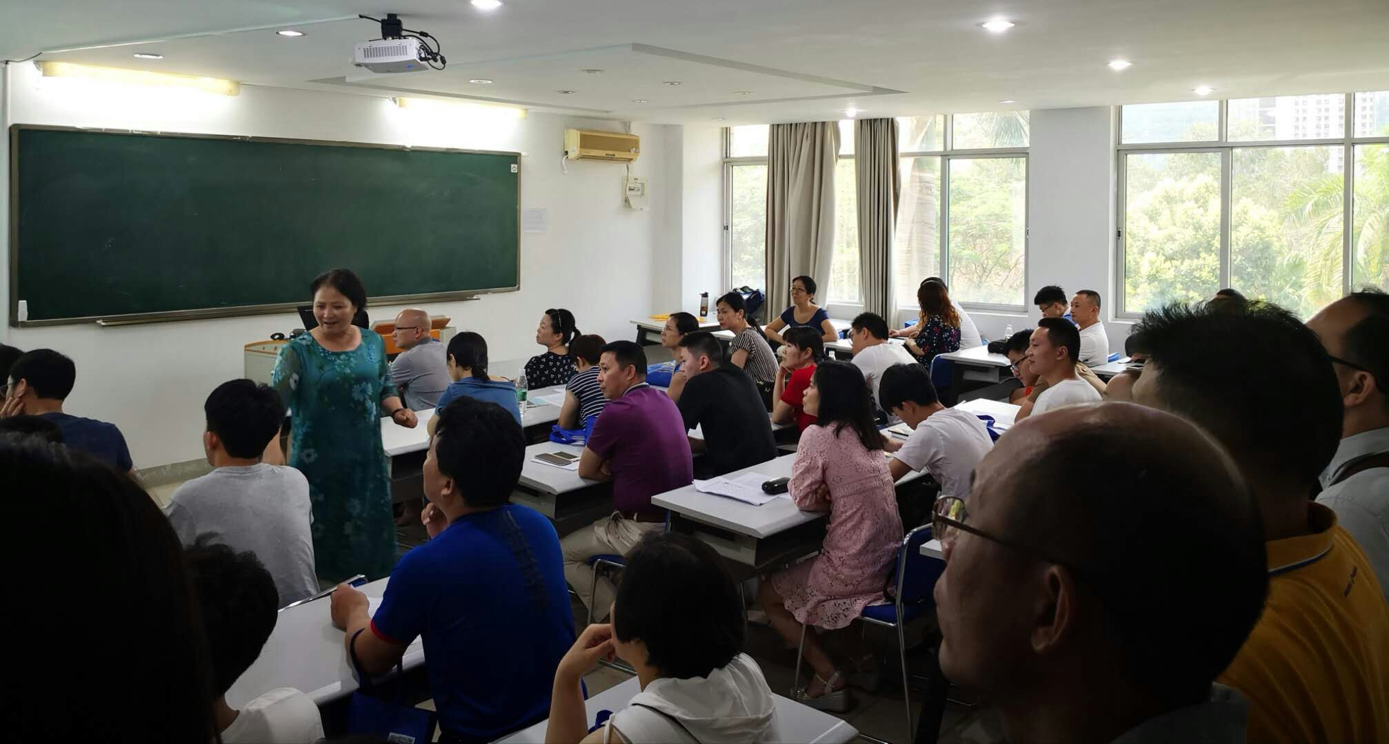 深圳城市学院高考复读学校